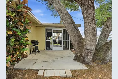 755 Hartford Drive NW, Port Charlotte, FL 33952 - Photo 20