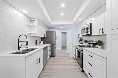 604 Madrid Avenue, Venice, FL 34285 - Photo 14