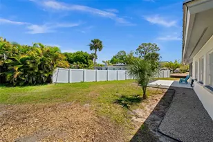 604 Madrid Ave, Venice, FL 34285 - Photo 18