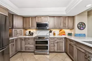 1601 Park Beach Cir, Punta Gorda, FL 33950 - Photo 10