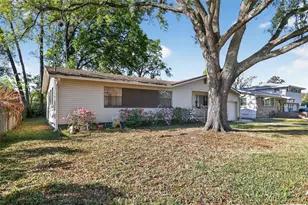 6220 Graves St, Jacksonville, FL 32210 - Photo 2