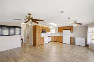 29215 Edgewood St, Punta Gorda, FL 33982 - Photo 4
