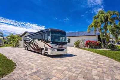 391 Via Esplanade, Punta Gorda, FL 33950 - Photo 2