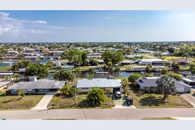 117 Bedford Drive NE, Port Charlotte, FL 33952 - Photo 60