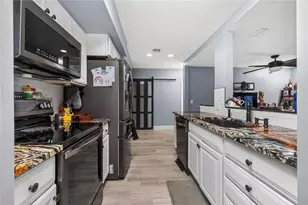 117 Bedford Dr NE, Port Charlotte, FL 33952 - Photo 8