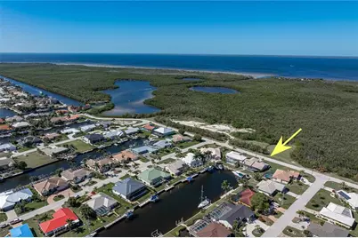 308 Colony Point Drive, Punta Gorda, FL 33950 - Photo 4