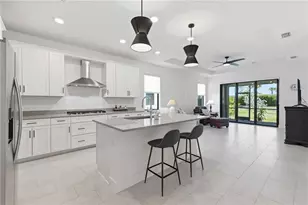 18516 Dayspring Pl, Venice, FL 34293 - Photo 6