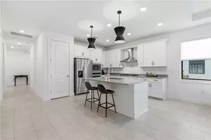 18516 Dayspring Pl, Venice, FL 34293 - Photo 8