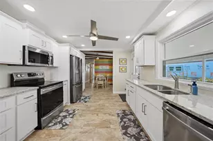 554 Parkwood Ave, North Port, FL 34287 - Photo 4