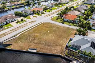 2503 SW 41st St, Cape Coral, FL 33914 - Photo 8