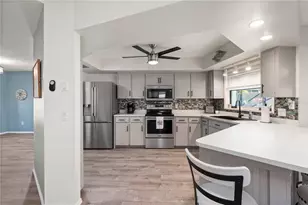 46 Bunker Ct, Rotonda West, FL 33947 - Photo 10