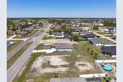 3605 W Gator Circle, Cape Coral, FL 33909 - Photo 6