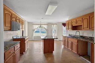 953 Chesapeake Trail, Cantonment, FL 32533 - Photo 2