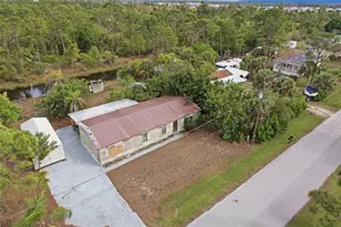 11186 Grapefruit Ln, Punta Gorda, FL 33955 - Photo 2