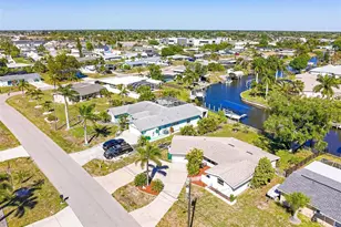 209 Deerfield Ave NE, Port Charlotte, FL 33952 - Photo 54