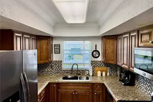 806 SE 46th St, Cape Coral, FL 33904 - Photo 8