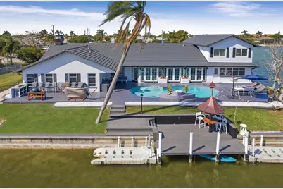 29 SE 10th Avenue, Cape Coral, FL 33990 - Photo 4