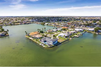 29 SE 10th Avenue, Cape Coral, FL 33990 - Photo 6