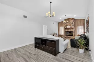 29 SE 10th Ave, Cape Coral, FL 33990 - Photo 8
