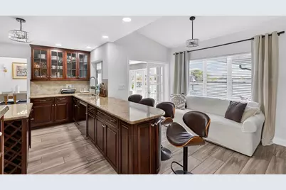 29 SE 10th Avenue, Cape Coral, FL 33990 - Photo 14