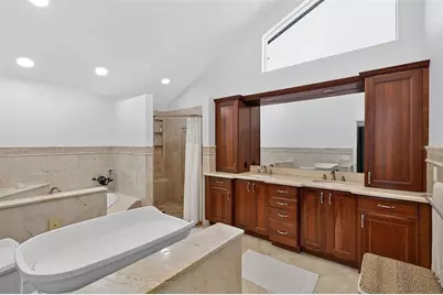 29 SE 10th Avenue, Cape Coral, FL 33990 - Photo 22