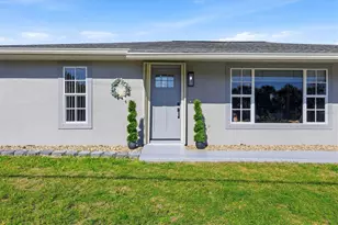 3517 Port Charlotte Blvd, Port Charlotte, FL 33952 - Photo 2