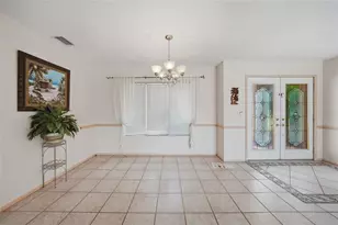 76 Windsor Dr, Englewood, FL 34223 - Photo 6