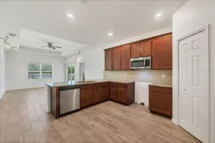 118 Boxwood Ln, Rotonda West, FL 33947 - Photo 10