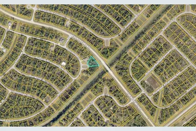 Harcourt Circle, North Port, FL 34288 - Photo 2