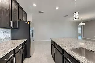 653 Campo Ln, Davenport, FL 33837 - Photo 10