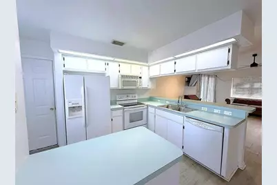 504 Rose Apple Circle, Port Charlotte, FL 33954 - Photo 4