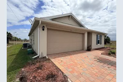 513 Ella Jean Pi, Banyan Village, Labelle, FL 33935 - Photo 4