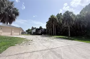 2613 Vizza Ln, North Port, FL 34286 - Photo 38