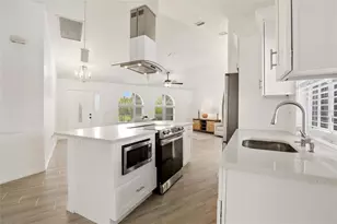 830 Columbia St, Port Charlotte, FL 33948 - Photo 6