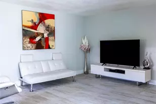 592 Fanshaw O, Boca Raton, FL 33434 - Photo 2