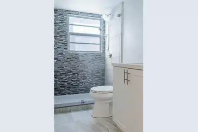 592 Fanshaw O #592, Boca Raton, FL 33434 - Photo 6