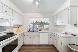 4241 Riverview Rd, Fort Myers, FL 33905 - Photo 14