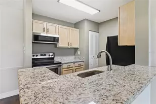 4037 Crockers Lake Blvd, Sarasota, FL 34238 - Photo 8