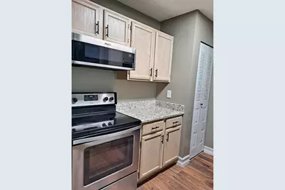 4037 Crockers Lake Boulevard #25, Sarasota, FL 34238 - Photo 6