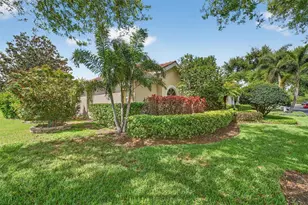 4940 Bridgehampton Blvd, Sarasota, FL 34238 - Photo 2