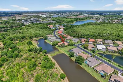 4940 Bridgehampton Boulevard, Sarasota, FL 34238 - Photo 16