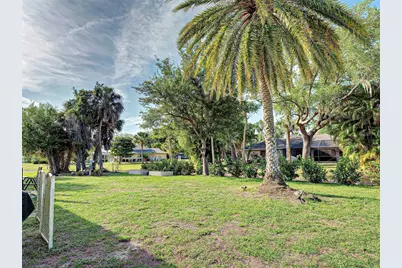 329 Bahia Blanca Drive, Punta Gorda, FL 33983 - Photo 10