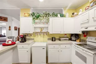 184 W Manatee Loop, Punta Gorda, FL 33950 - Photo 10