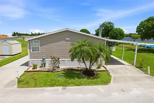 184 W Manatee Loop, Punta Gorda, FL 33950 - Photo 2