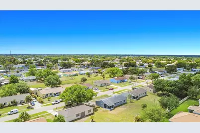 6786 Carovel Avenue, North Port, FL 34287 - Photo 32