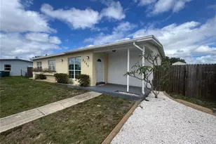 2377 Starlite Ln, Port Charlotte, FL 33952 - Photo 2