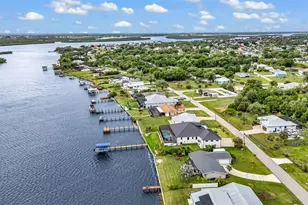 2308 Harbour Dr, Punta Gorda, FL 33983 - Photo 36