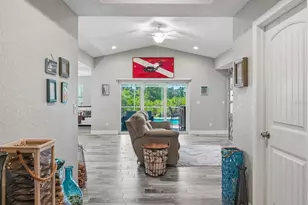 127 Glades Dr, Rotonda West, FL 33947 - Photo 6