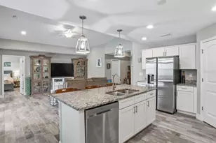 127 Glades Dr, Rotonda West, FL 33947 - Photo 14