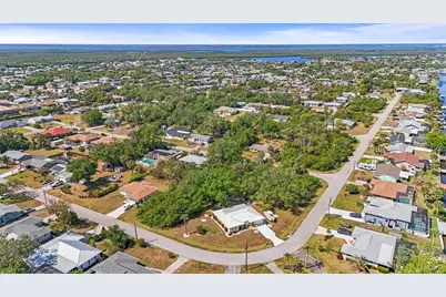 18399 Burkholder Circle, Port Charlotte, FL 33948 - Photo 34